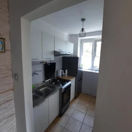 Apartamento Zorzy Przy Instytucie Kardiologii Anin Varsóvia