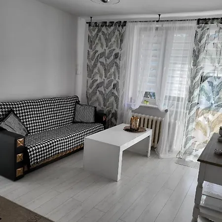 Zorzy Przy Instytucie Kardiologii Anin Apartment