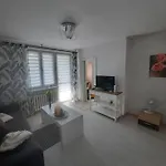 Zorzy Przy Instytucie Kardiologii Anin Appartement